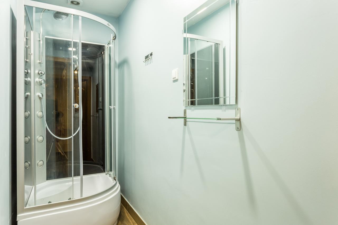 Greenwood Hostel Centrum Warsawa Bagian luar foto