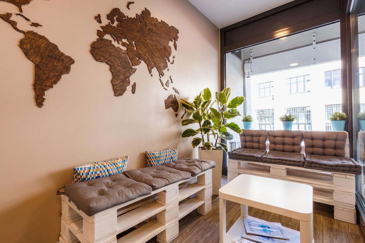 Greenwood Hostel Centrum Warsawa Bagian luar foto